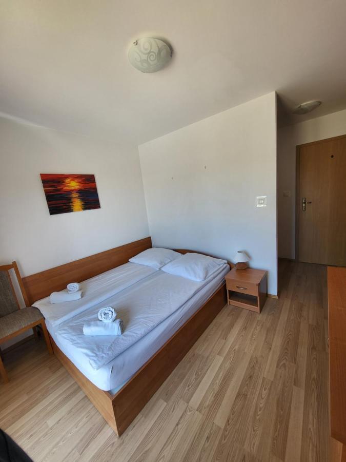 Pensjonat Senya Niechorze Bagian luar foto